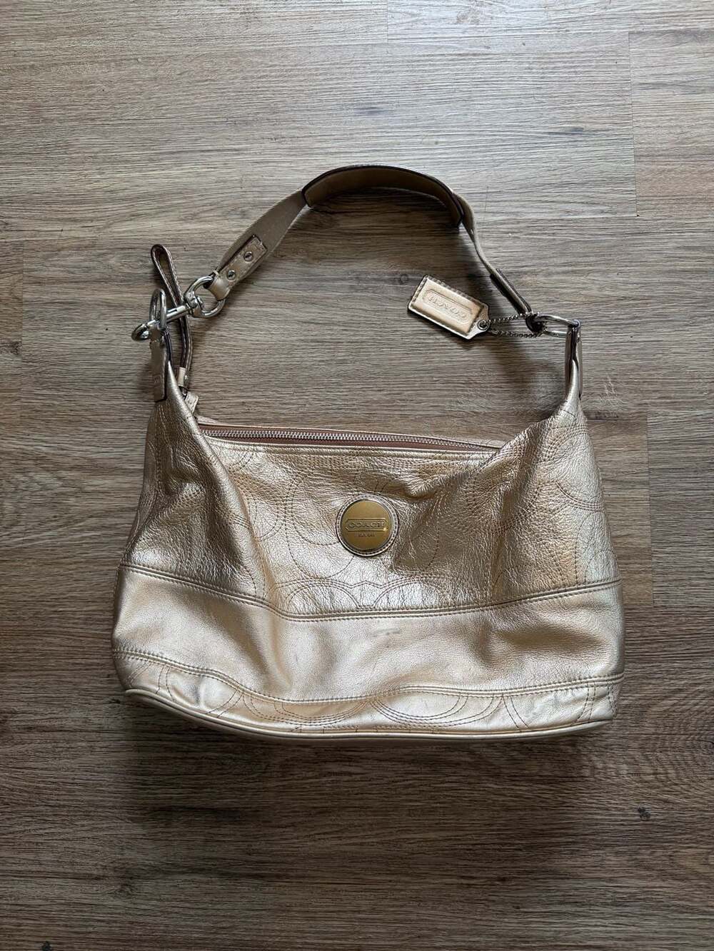 Coach 18882 Signature Stitch Gold Metallic Leather Hobo Shoulder Bag